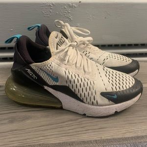 Nike Youth 5Y (Womens 6) Air Max 270’s